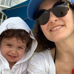 Meet your Posher, Dana